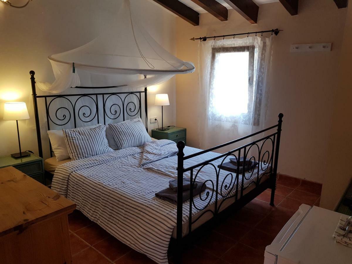 Finca Caballo Blanco Hotel Montuiri  Luaran gambar