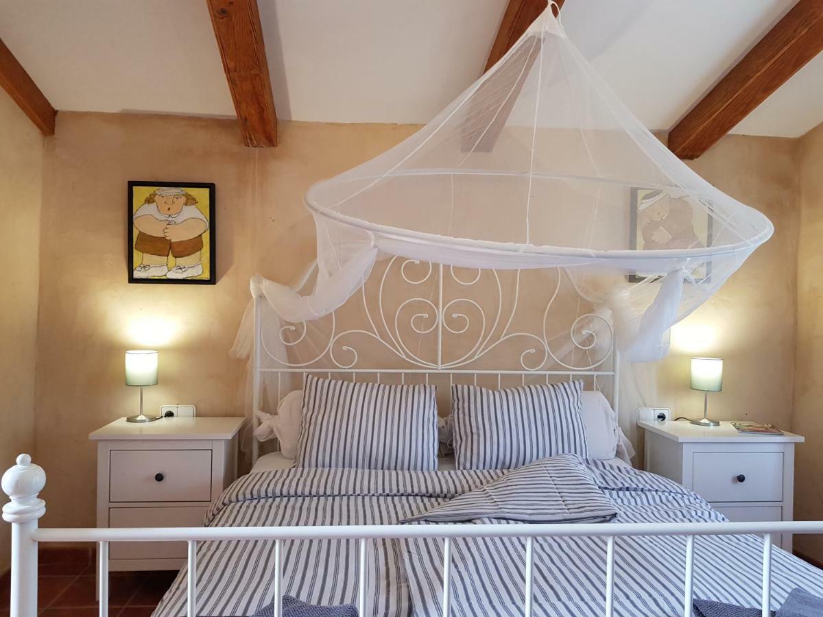 Finca Caballo Blanco Hotel Montuiri  Luaran gambar